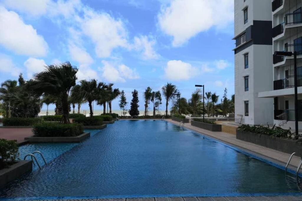 Timurbay Studio Apartment Facing Beautiful Beach Kuantan Eksteriør billede