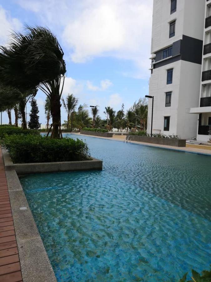 Timurbay Studio Apartment Facing Beautiful Beach Kuantan Eksteriør billede